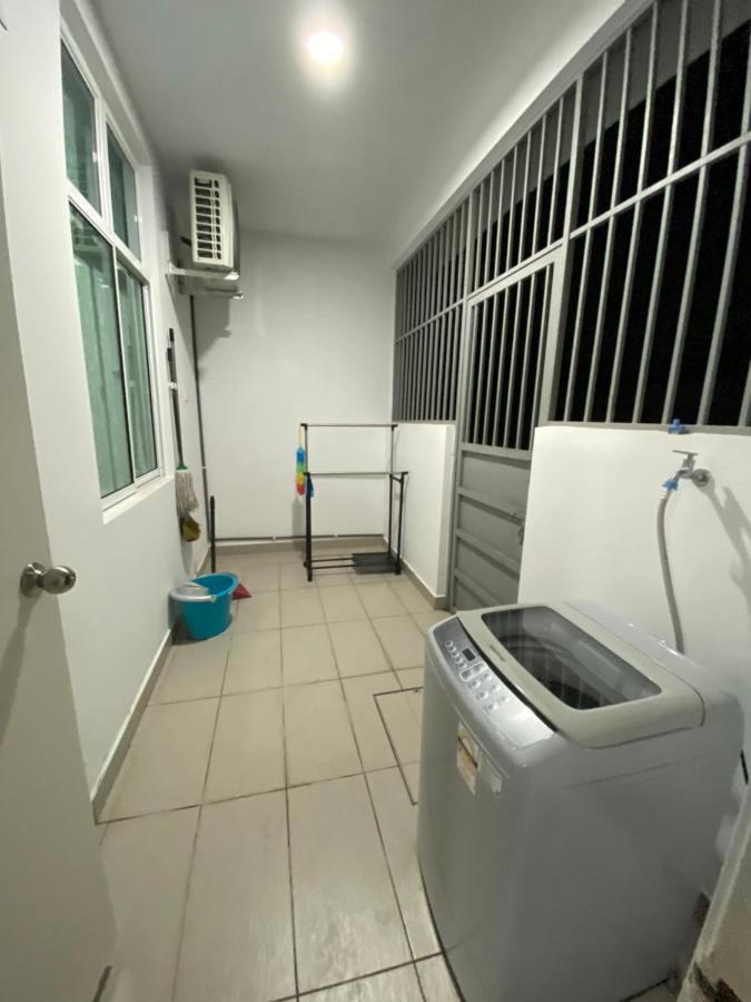 Desaru Happy Guest House D Exterior photo
